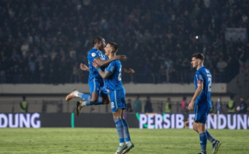 Persib Bandung Libas Madura United 3-0 di Leg Pertama Final Liga 1! Persib Bandung Libas Madura United (Foto: Antara)