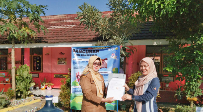 Aqua Subang Dukung Sekolah Adiwiyata Aqua Subang Dukung Sekolah Adiwiyata