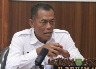 H. Ruhimat (Kang Jimat) Kembali Maju di Pilkada Subang 2024, Fokus pada Peningkatan SDM dan Pengangkatan PPPK Mengenal sosok H. Ruhimat yang akan maju kembali sebagai calon bupati Subang