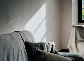 Rekomendasi Hotel Murah di Subang dengan Harga 100 ribuan Ilustrasi hotel murah. (Unsplash/Dan Gold)