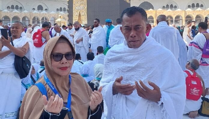 H. Ruhimat (Kang Jimat) dan Istri Laksanakan Ibadah Umrah, Doakan Kesejahteraan Subang dan Pilkada yang Damai