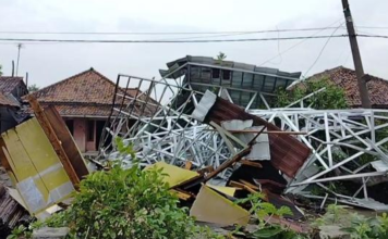 Kemensos Distribusikan Bantuan untuk Korban Puting Beliung di Subang