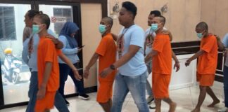 Satnarkoba Polres Subang Gerebek 5 Lokasi Peredaran Obat Ilegal di Pantura Satnarkoba Polres Subang Gerebek 5 Lokasi Peredaran Obat Ilegal di Pantura