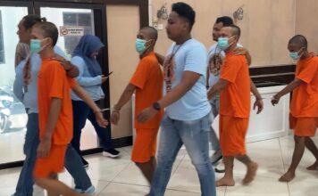 Satnarkoba Polres Subang Gerebek 5 Lokasi Peredaran Obat Ilegal di Pantura Satnarkoba Polres Subang Gerebek 5 Lokasi Peredaran Obat Ilegal di Pantura