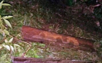Dua Pelaku Pencurian Rel Kereta Api Ditangkap di Subang PENCURIAN REL KERETA - Rel kereta api yang dicuri oleh dua pria petak jalan Stasiun Pegadenbaru–Cikaum, tepatnya di Kampung Sinarkasih, RT 20 RW 06, Kecamatan Pegadenbaru, Kabupaten Subang, pada Senin (10/2/2025)