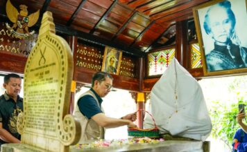Makam Gunung Puyuh Kenang Perjuangan Pahlawan Nasional Cut Nyak Dien