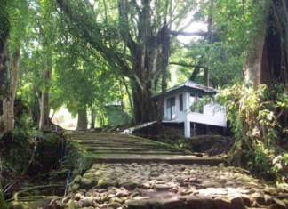 Lokasi Makam Prabu Siliwangi: Sang Raja Legendaris Pajajaran Makam Prabu Siliwangi