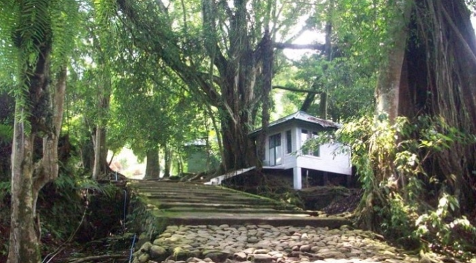 Lokasi Makam Prabu Siliwangi: Sang Raja Legendaris Pajajaran Makam Prabu Siliwangi